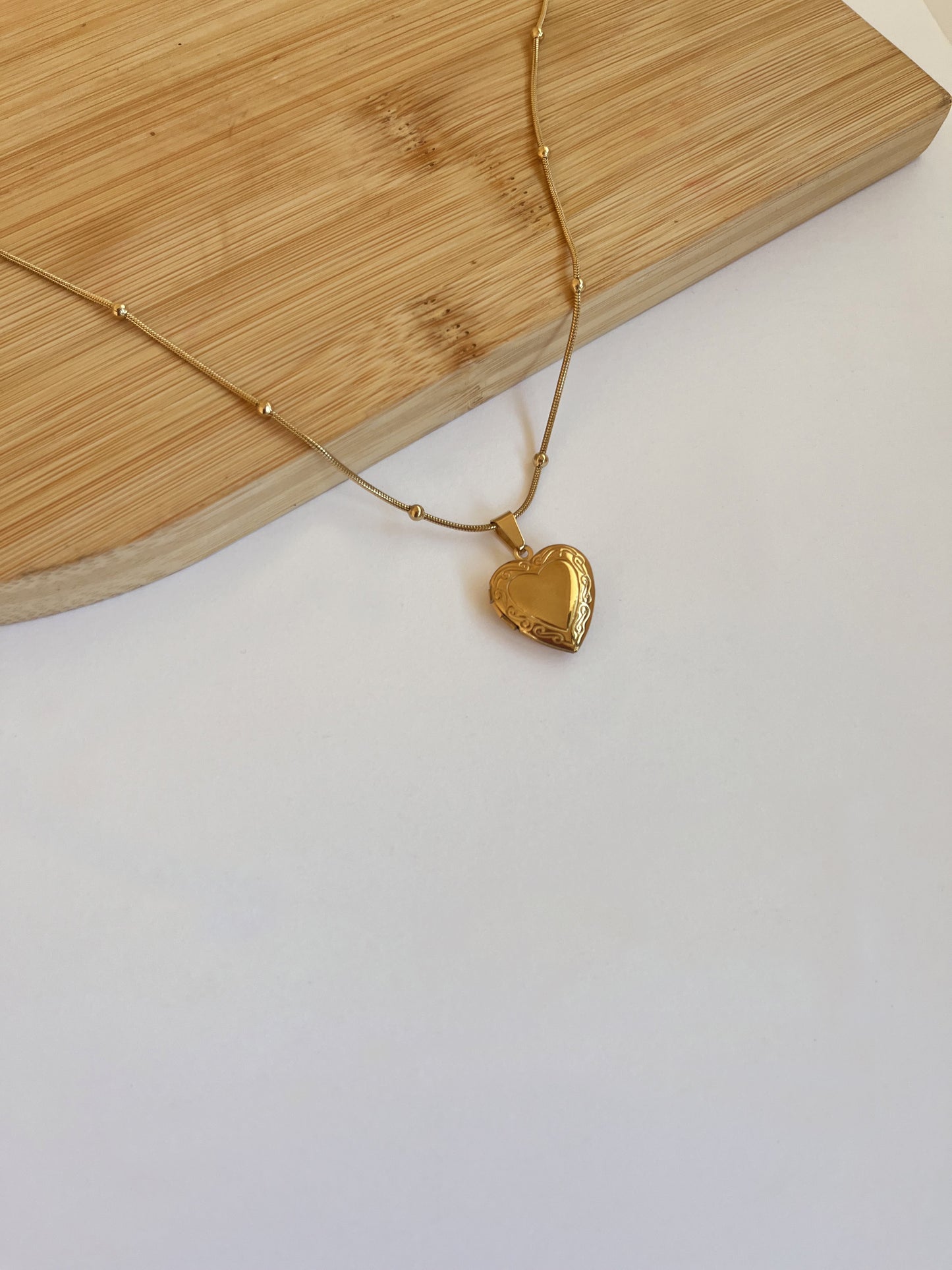 Picture In Pendant Necklace - 18k Gold Plated