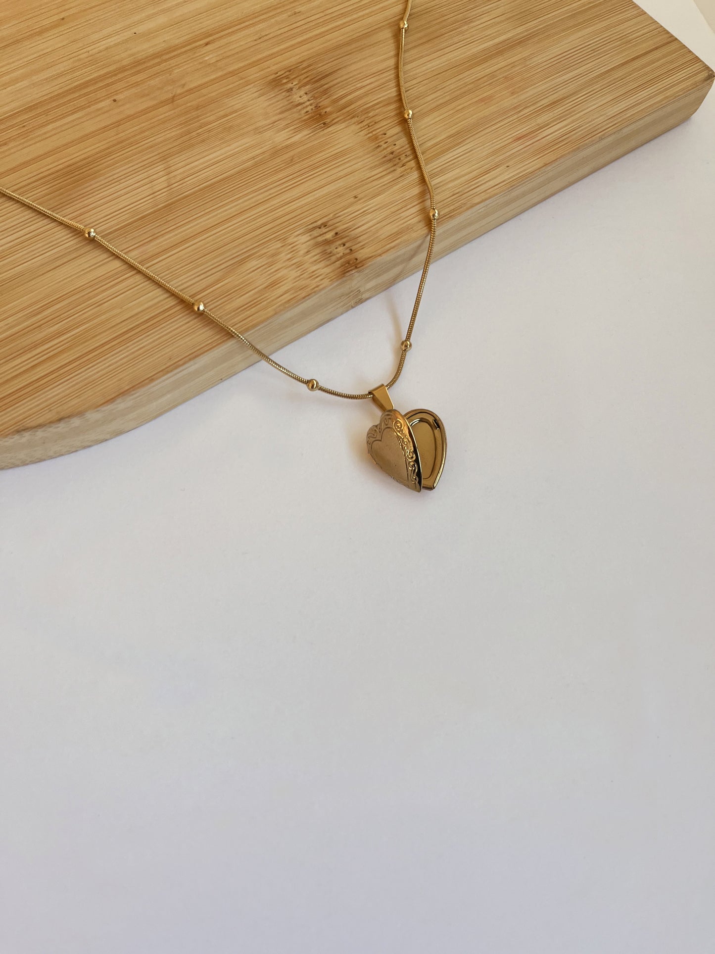 Picture In Pendant Necklace - 18k Gold Plated